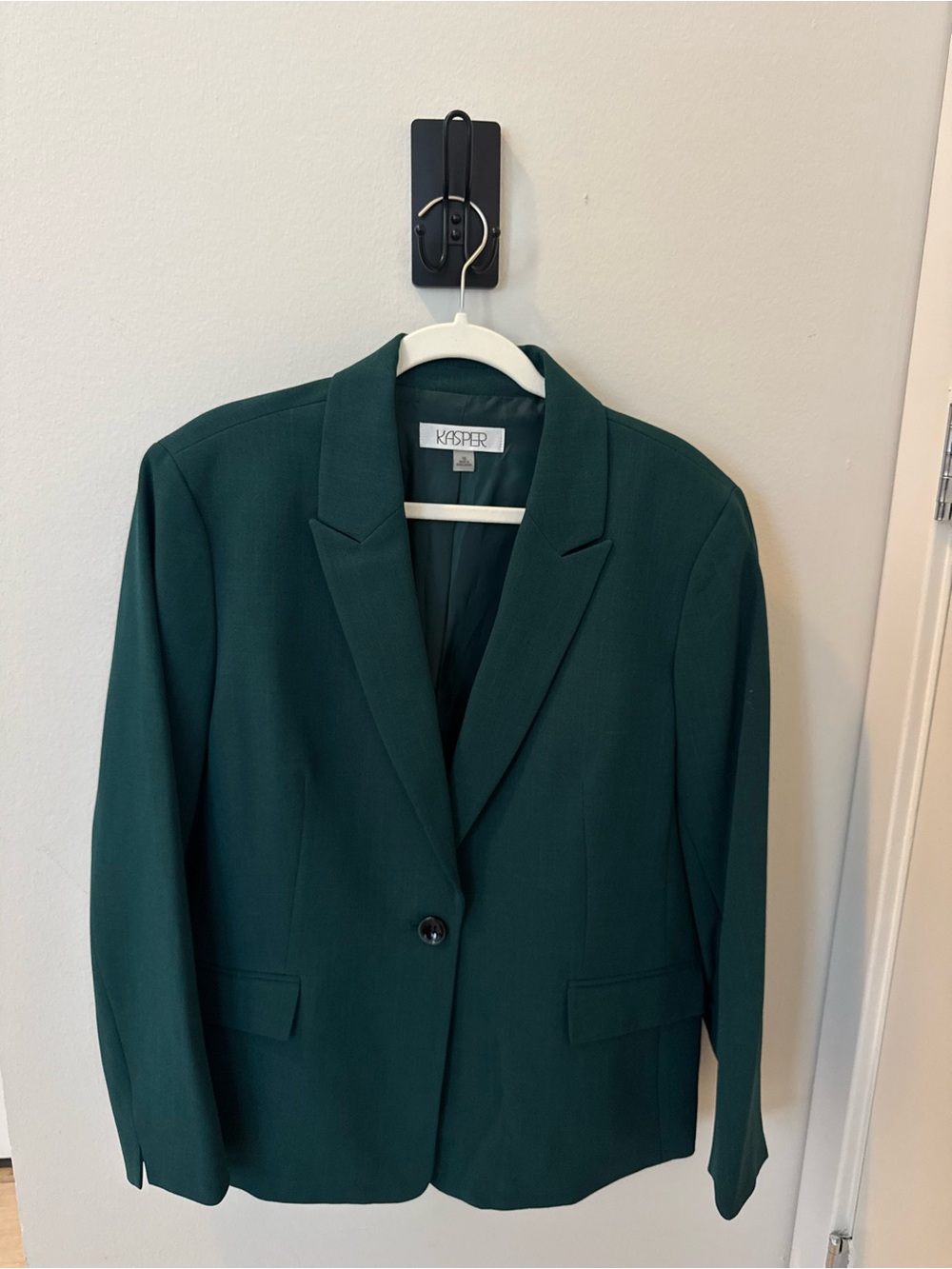 Kasper Women's Dark Green Single-Button Blazer SET